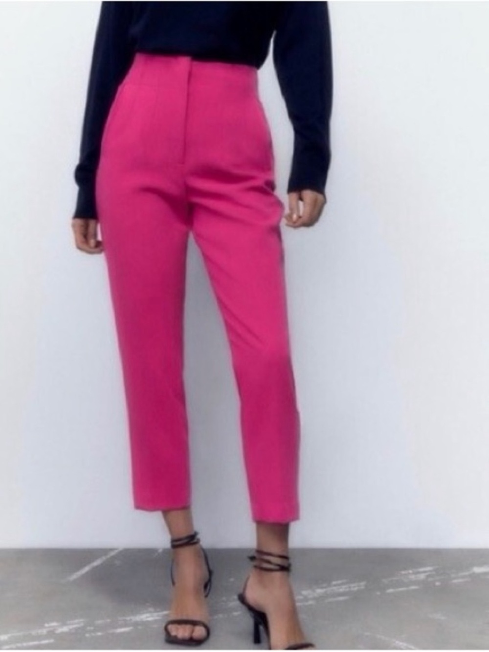 Zara Hot Pink High-Waisted Cropped Trousers